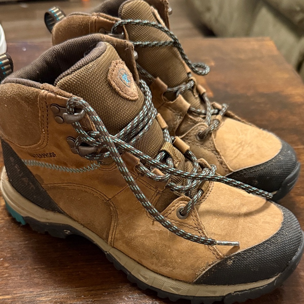 Ariat Brown Lace Up Boots